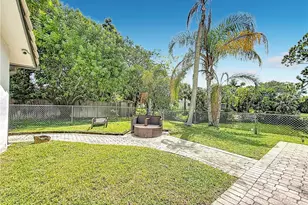 7511 42nd Dr NW, Coral Springs, FL 33065 - Photo 12