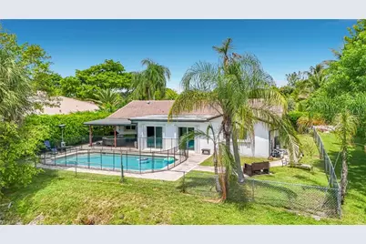 7511 42nd Dr NW, Coral Springs, FL 33065 - Photo 6
