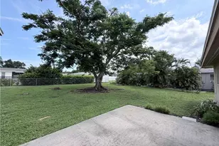 1609 S Hermitage Rd, Fort Myers, FL 33919 - Photo 16