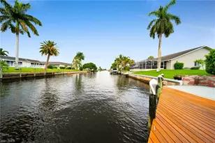 1207 SE 40th Terrace, Cape Coral, FL 33904 - Photo 6