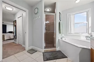 16450 Oakview Cir, Alva, FL 33920 - Photo 26