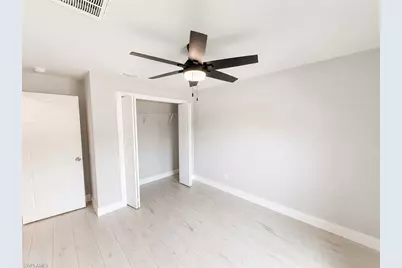 923 SE 14th St, Cape Coral, FL 33990 - Photo 8