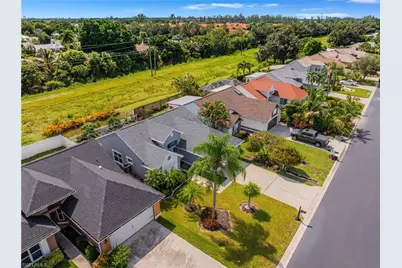 15064 Cloverdale Dr, Fort Myers, FL 33919 - Photo 6