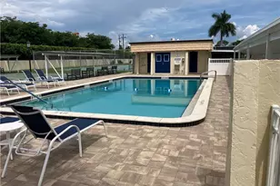 116 Gledhill Ct, Fort Myers, FL 33919 - Photo 10