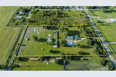 1659 Crescent Ave, Labelle, FL 33935 - Photo 4