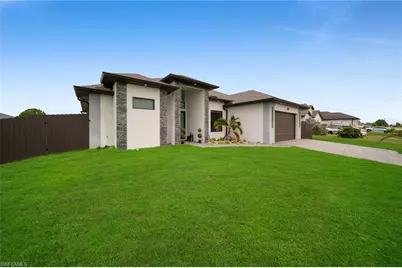 1112 Chiquita Blvd N, Cape Coral, FL 33993 - Photo 2