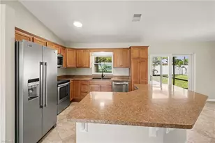 918 Gleason Pkwy, Cape Coral, FL 33914 - Photo 18