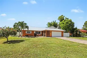 918 Gleason Pkwy, Cape Coral, FL 33914 - Photo 1