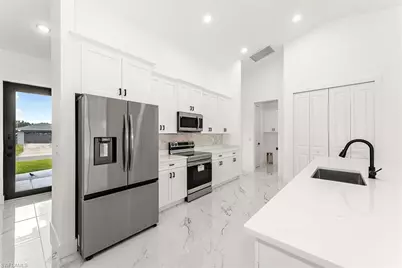 14070 Cedardale St, Fort Myers, FL 33905 - Photo 12