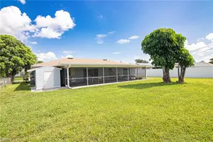 926 SE 26th Terrace, Cape Coral, FL 33904 - Photo 22