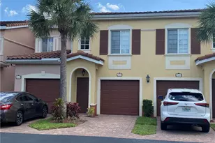 20320 Estero Gardens Cir, Estero, FL 33928 - Photo 1