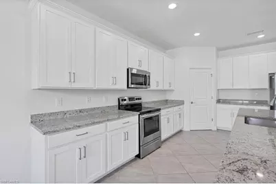11368 Canopy Loop, Fort Myers, FL 33913 - Photo 14
