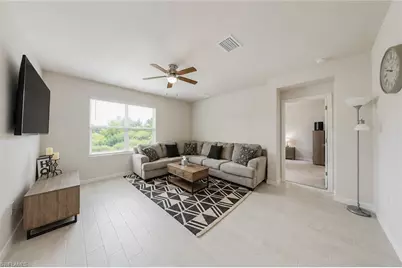 4202 13th St SW, Lehigh Acres, FL 33976 - Photo 10