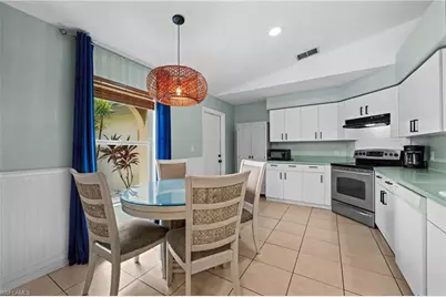 3112 SW 16th Pl, Cape Coral, FL 33914 - Photo 8