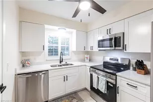 6775 Lake McGregor Cir, Fort Myers, FL 33919 - Photo 8