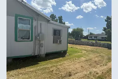 1091 Gamble St, Moore Haven, FL 33471 - Photo 6