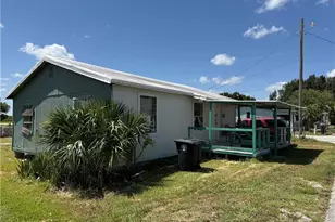 1091 Gamble St, Moore Haven, FL 33471 - Photo 8