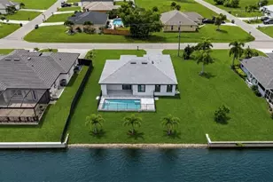 29 NE 5th Terrace, Cape Coral, FL 33909 - Photo 2