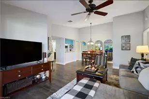 8171 S Woods Cir, Fort Myers, FL 33919 - Photo 6