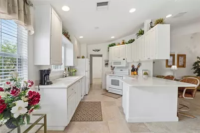 28258 Islet Trl, Bonita Springs, FL 34135 - Photo 6