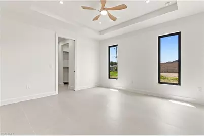 307 NE 15th St, Cape Coral, FL 33909 - Photo 12