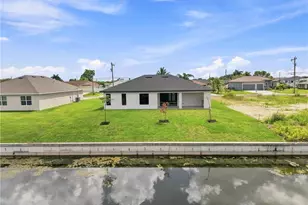 307 NE 15th St, Cape Coral, FL 33909 - Photo 32