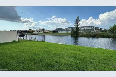 1609 Savona Pkwy W, Cape Coral, FL 33914 - Photo 20