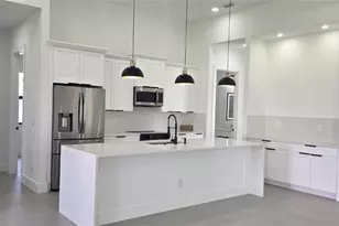 1032 NW 33rd Pl, Cape Coral, FL 33993 - Photo 10