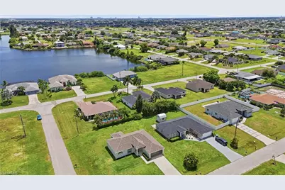 1718 NE 3rd Ave, Cape Coral, FL 33909 - Photo 30