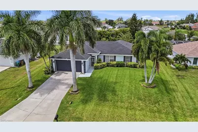 1718 NE 3rd Ave, Cape Coral, FL 33909 - Photo 1