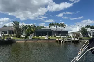 2518 SW 52nd Ln, Cape Coral, FL 33914 - Photo 8