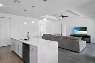 1613 NW 42nd Pl, Cape Coral, FL 33993 - Photo 14