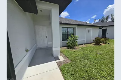 329 SW 21st Ln, Cape Coral, FL 33991 - Photo 2