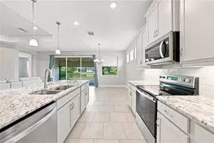 719 Heather Lk Ave, Cape Coral, FL 33993 - Photo 10