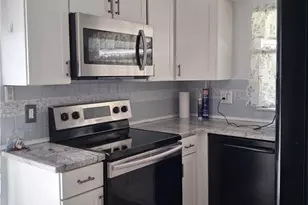 619 SE 12th Ave, Cape Coral, FL 33990 - Photo 4