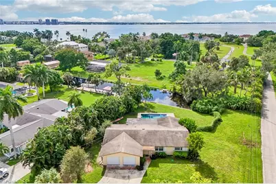 51 Lagoon Dr, North Fort Myers, FL 33903 - Photo 38
