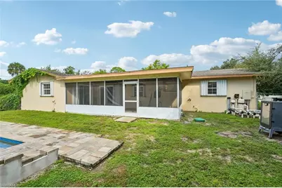 51 Lagoon Dr, North Fort Myers, FL 33903 - Photo 30