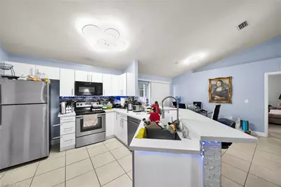 3203 36th St SW, Lehigh Acres, FL 33976 - Photo 8
