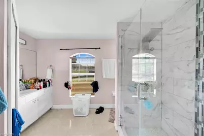 3203 36th St SW, Lehigh Acres, FL 33976 - Photo 12