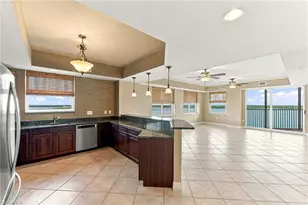 2797 First St, Fort Myers, FL 33916 - Photo 6