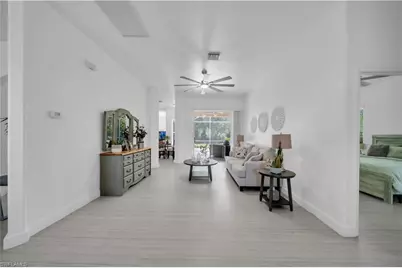 11142 Lakeland Cir, Fort Myers, FL 33913 - Photo 10