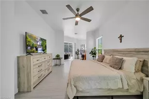 11142 Lakeland Cir, Fort Myers, FL 33913 - Photo 12