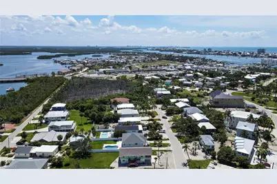 915 North St, Fort Myers Beach, FL 33931 - Photo 34