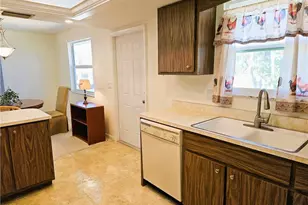 915 North St, Fort Myers Beach, FL 33931 - Photo 8