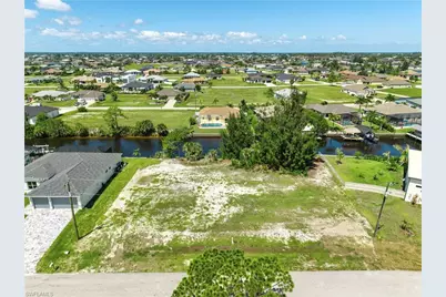 2022 NW 32nd Pl, Cape Coral, FL 33993 - Photo 6