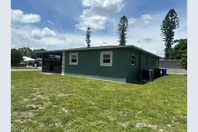 1785 N Markley Ct, Fort Myers, FL 33916 - Photo 14