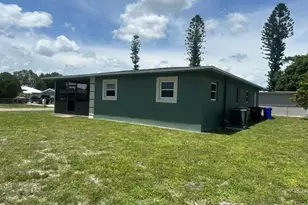 1785 N Markley Ct, Fort Myers, FL 33916 - Photo 14