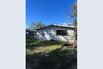 2640 Saint Charles St, Fort Myers, FL 33916 - Photo 12
