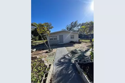 2640 Saint Charles St, Fort Myers, FL 33916 - Photo 2