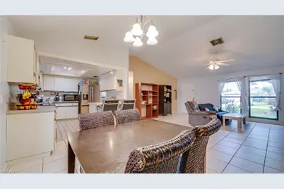 3609 SE 2nd Pl, Cape Coral, FL 33904 - Photo 6